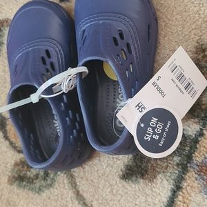 Oshkosh Boys slip on and go Sneakers